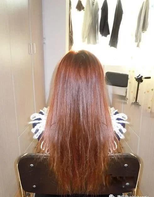 2款简单的长发发型扎法,让你瞬间变得美丽动人