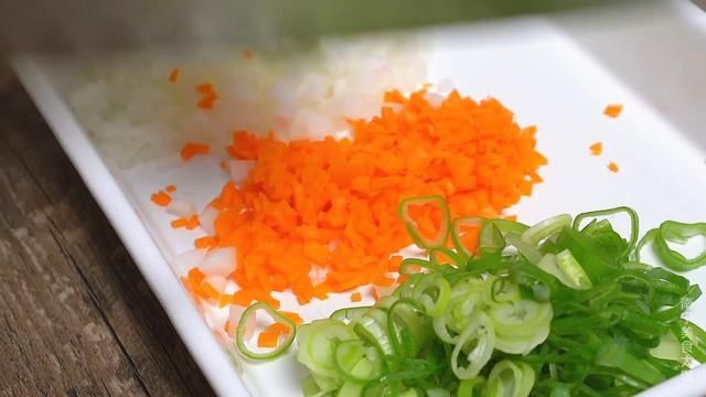 玉米淀粉|不用一片面饼的吐司早餐，只需一块老豆腐就能做，做法简单有营养