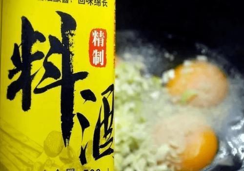 炖排骨煮猪肉时，牢记三不放，出锅香而不腻，好吃到没腥味