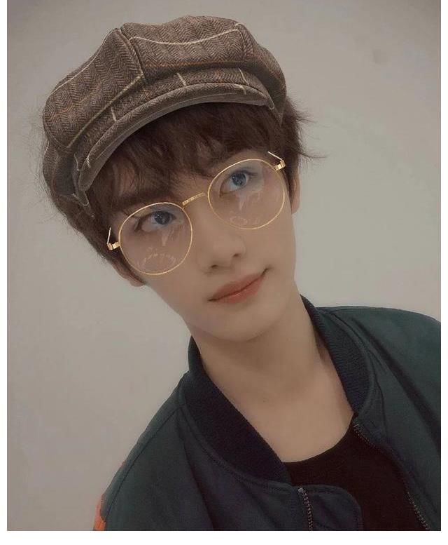 loc|又乖又拽的复古英伦范！王一博同款报童帽，不来了解一下吗？