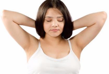 打喷嚏|女性打喷嚏时会“漏尿”，为什么有可能是以下3个原因导致的