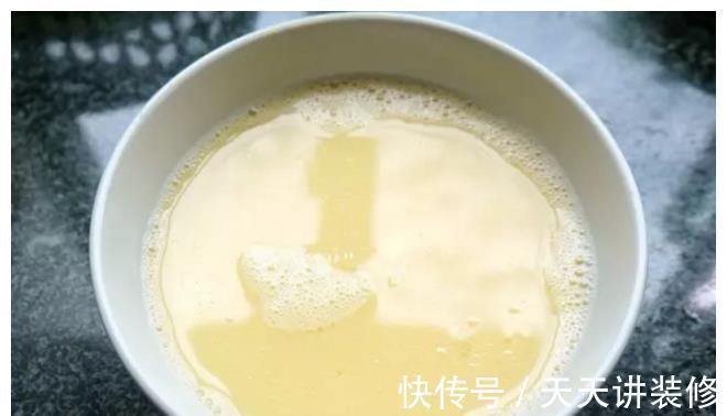 蛋液|在家蒸鸡蛋时,千万不要加水就蒸,学会几个技巧,鸡蛋嫩滑无气孔