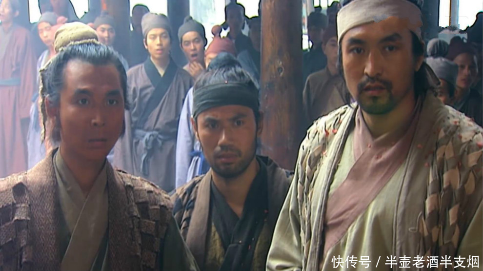 另一人|李逵单挑梁山水军六员天罡正将:能打赢其中两个,却会被另一人以武功碾压?