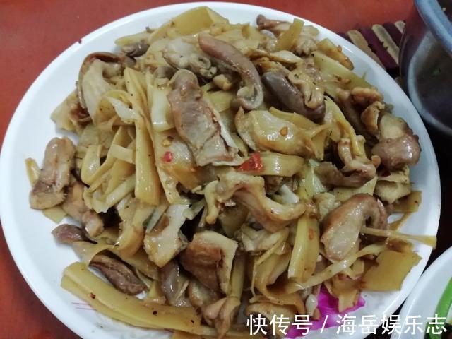 每月给婆婆5千元伙食费,每顿就做3个菜,把省出来的钱存给小叔