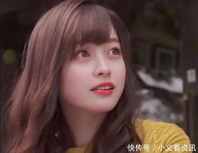 气质|天生拥有“初恋脸”的女生，一般都有这些特征，气质清纯又自然