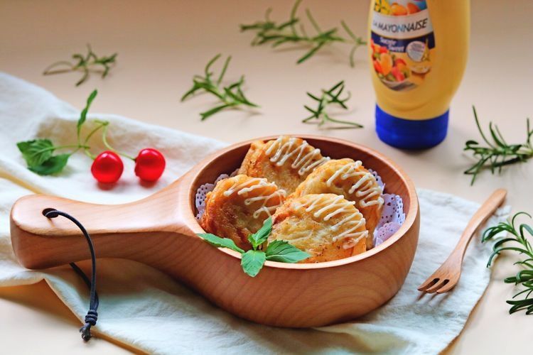 家里来客人就用这道菜来招待，外酥里嫩入口脆爽，做法也很简单