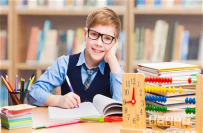 学生|我前方3只猴后方5只,一共几只?学生答8被扣分,网友:强词夺理