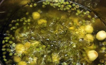 百合|煮绿豆汤时，绿豆不用泡水了，教你1招技巧，10分钟绿豆全开花