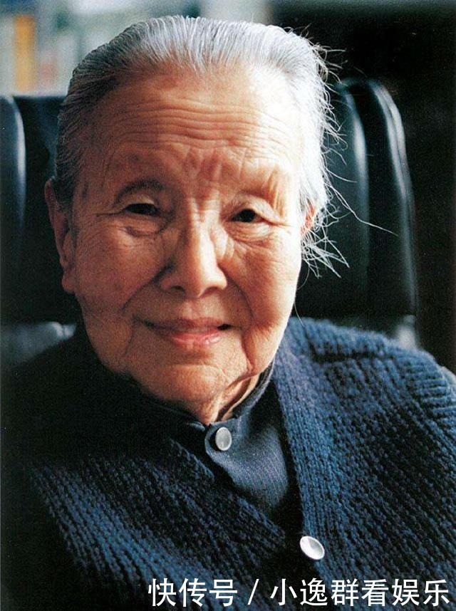 晚年冰心:不敢得罪林徽因,把《我们太太的客厅》说成陆小曼