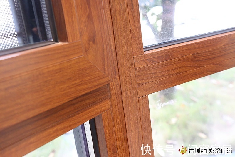 风大时|三个技巧,让你家的门窗更隔音