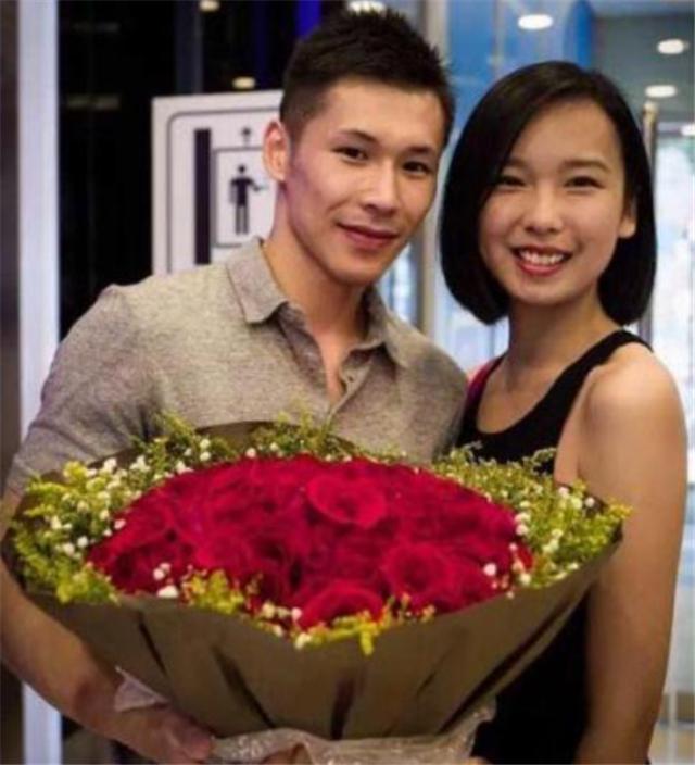 奥运冠军张成龙,出身普通却被富婆倒追,如今身价过亿生活甜蜜