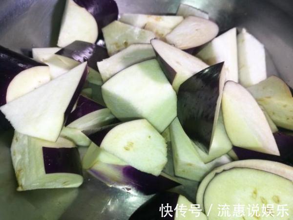 下饭|茄子这么做,不油不腻,美味可口又下饭,做法超简单!