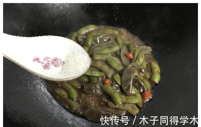鲜香|这两种素菜再加一勺酱,简单一炒,鲜香入味,比大鱼大肉还下饭