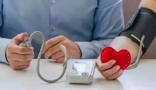 素食|高血压患者尽量少吃这3种素食，多注意这两点，或利于稳定血压