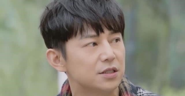 爆料|千玺录节目时要上网课怎么办听到何老师的爆料，才知他有多辛苦