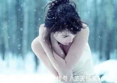 带脉|早推腹、午敲带脉、晚泡脚，搞定浮肿眼袋黄褐斑，根除妇科病！