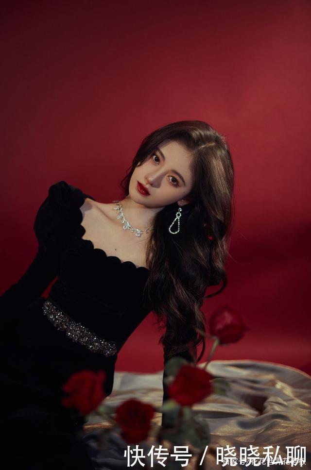 简单港风妆容,高级大气又毫无违和感,超级适合亚洲女生的妆容!