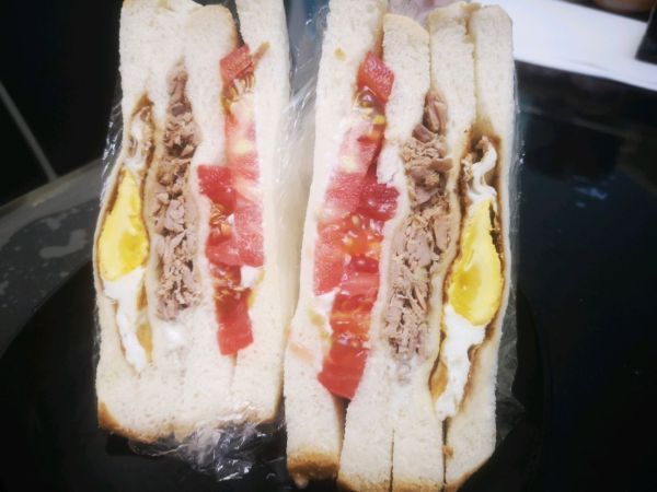 金枪鱼鸡蛋|金枪鱼鸡蛋三明治