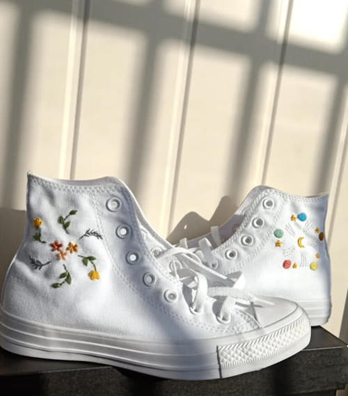 时髦|学生党买AJ太贵了,那么就试试这些平价帆布鞋,照样穿出时髦感