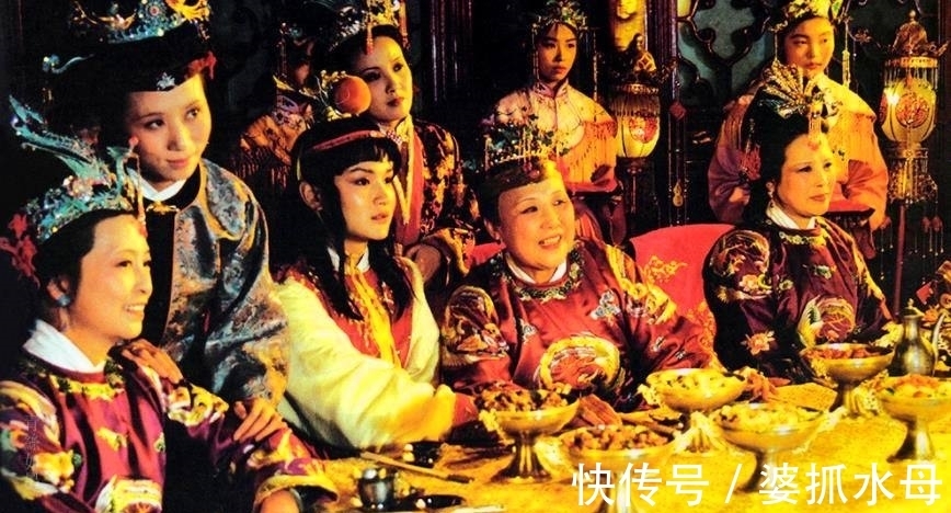 黑山村#红楼梦:贾府过年来交租的乌进孝有什么意义?作者直写全书主旨!