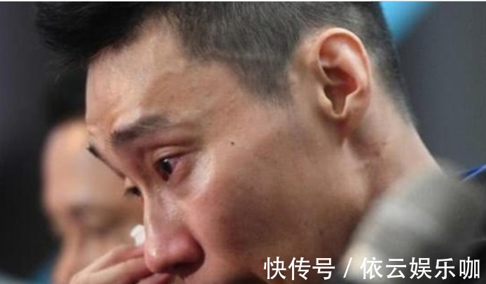 奥运会|李宗伟的抗癌之路：喉咙全部溃烂,痛到喷麻药吃饭,妻子以泪洗面
