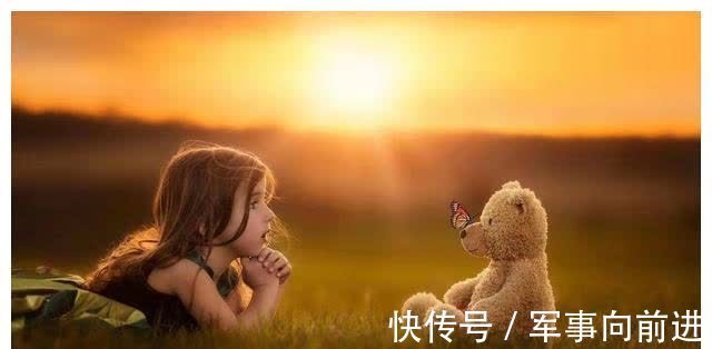 芳华|身为父母,要尽早告诉孩子,这“六个字”,可以让他受益终身