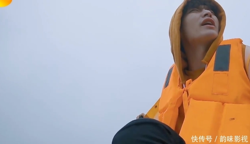 辟谣 张艺兴镜头前后对杨紫的称呼不同,引发杨紫吐槽,避嫌心态好明显