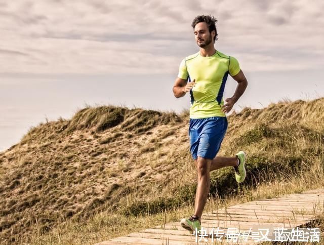 静态|为什么跑步前不要做拉伸运动,而在跑步后听内行人说完,瞬间明白了