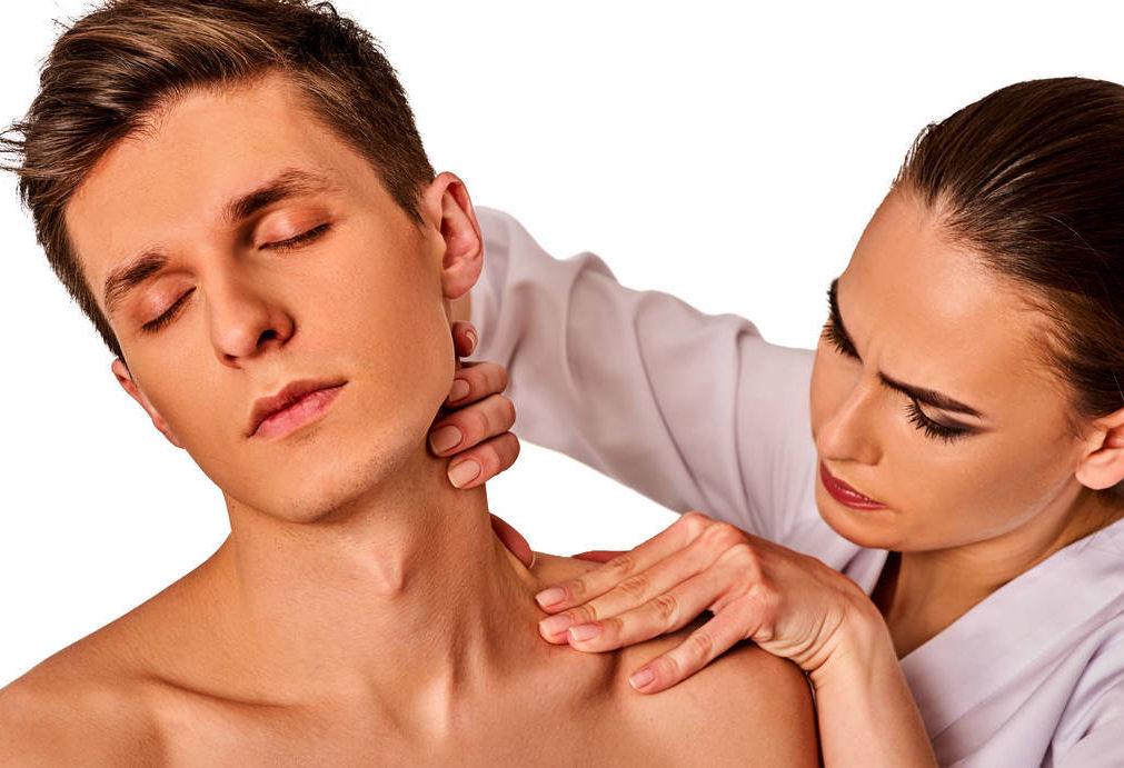 颈肩腰腿痛|背部按摩好处太多了，建议每天按一按，身体越来越健康