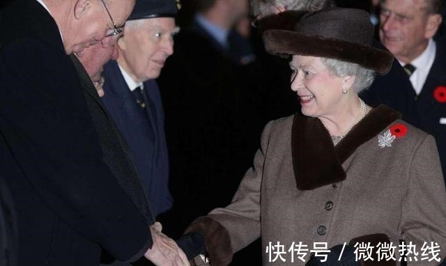 兰开斯特|伊丽莎白女王的胸针都藏着什么神秘故事！