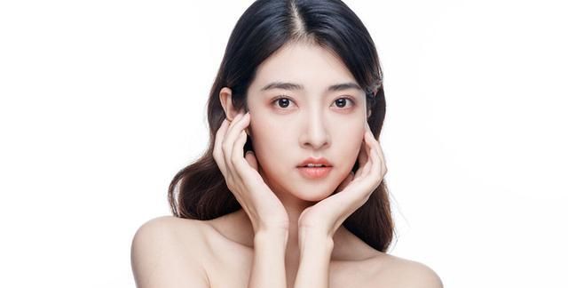 “以油养肤”才是干皮的生存之道,不要再执着于“补水”了!