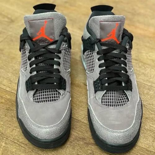  亲友|亲友 TS 联名的弟弟版本！全新 Air Jordan 4 下月发售！