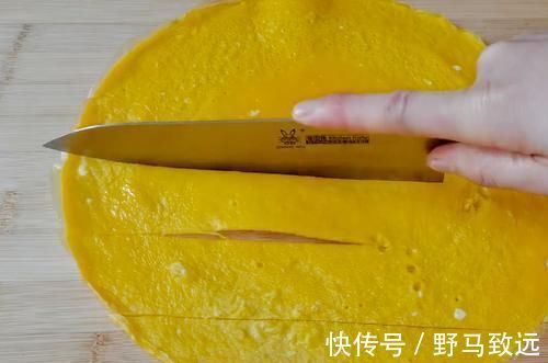 鸡蛋|鸡蛋不要只会煮着吃了，教你个新做法，往锅里一倒，个个鼓大泡