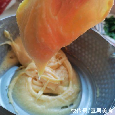 别怪我没提醒你，这道酥皮泡芙一吃就上瘾