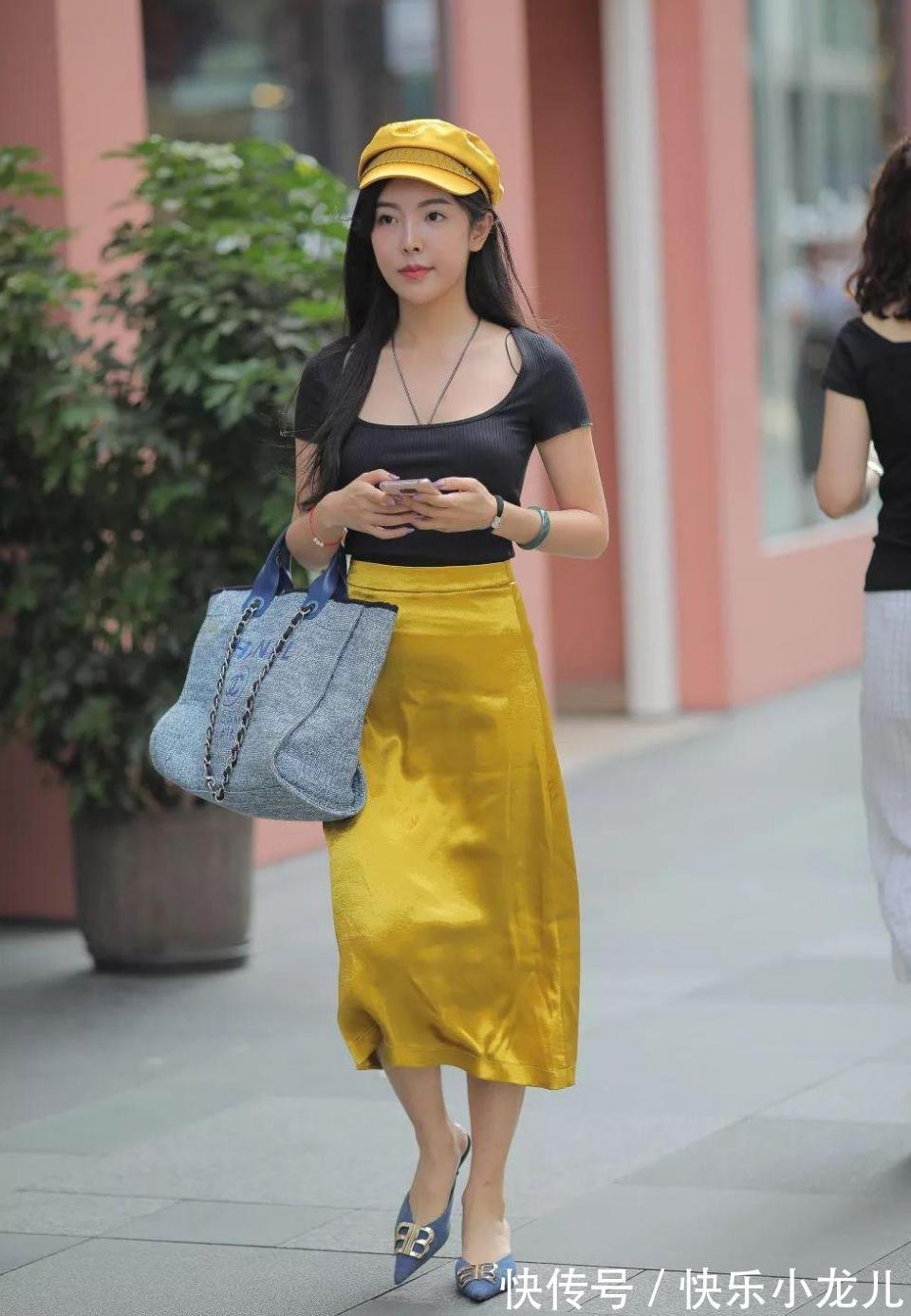 短衫|气质飘飘的姐姐好可爱啊!爸爸喜欢的类型,好想请她晚上一起吃饭