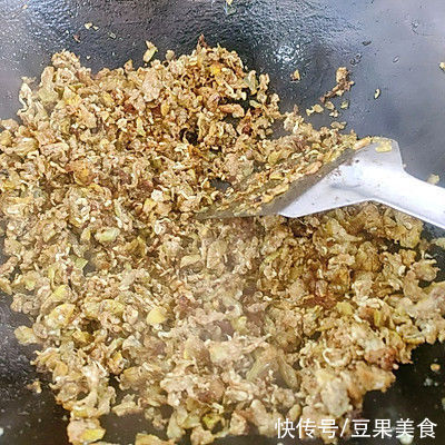 大蚕|生炒蚕肉就要这样做，10分钟学会，赶快收藏吧