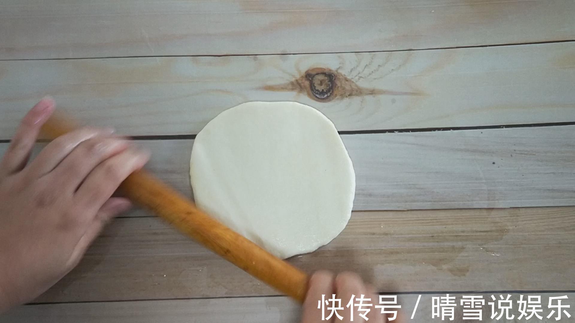 面粉的神奇做法,往锅里一扔,个个鼓大泡,酥脆空心,真是太香了