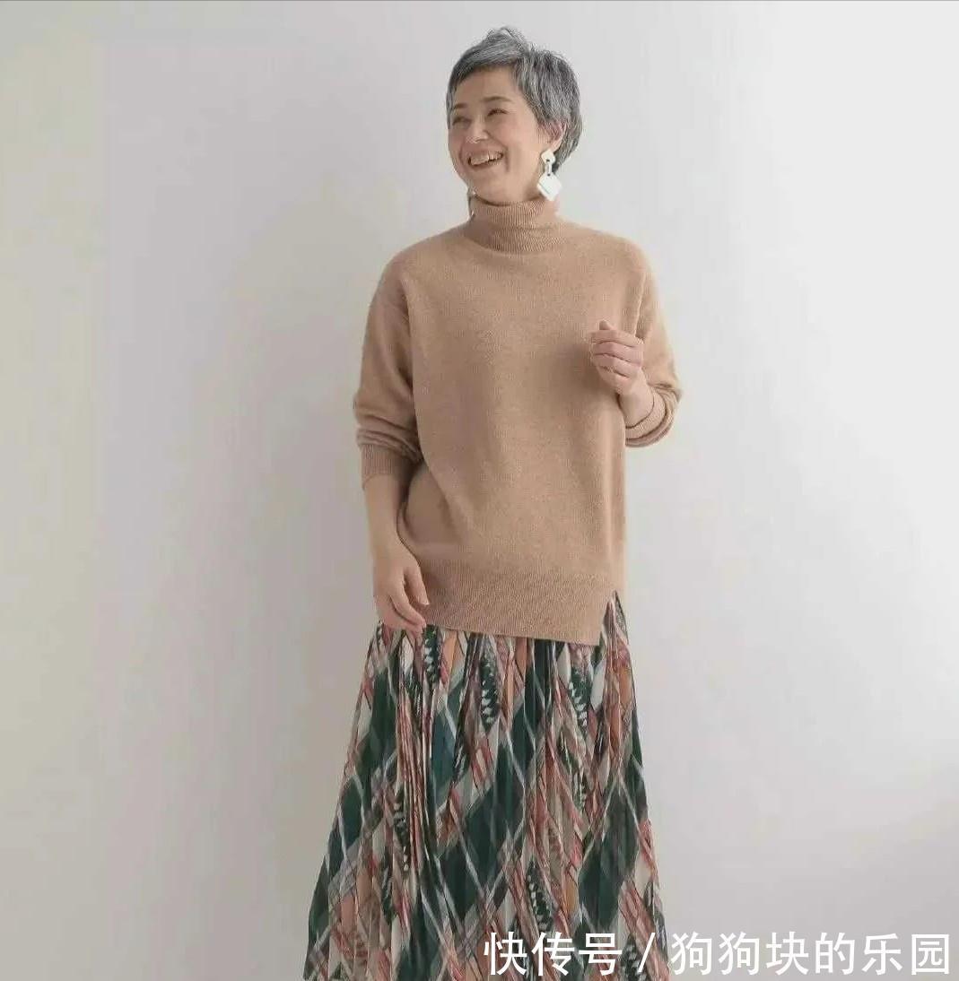 半身裙 满头白发不影响美丽，七八十岁奶奶精致的穿搭，时髦大气又显年轻