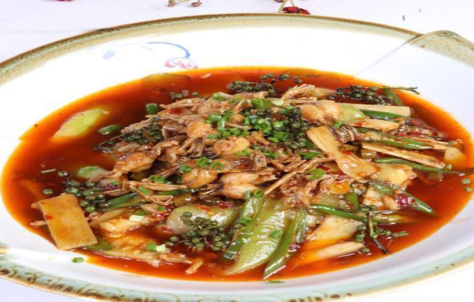 美食推荐:腊八豆酸菜干猪手、泡椒美蛙、XO酱爆皮皮虾肉制作方法