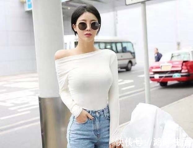 街拍|街拍:成熟很美的小姐姐,搭配长心,时尚潮流不做路人甲!