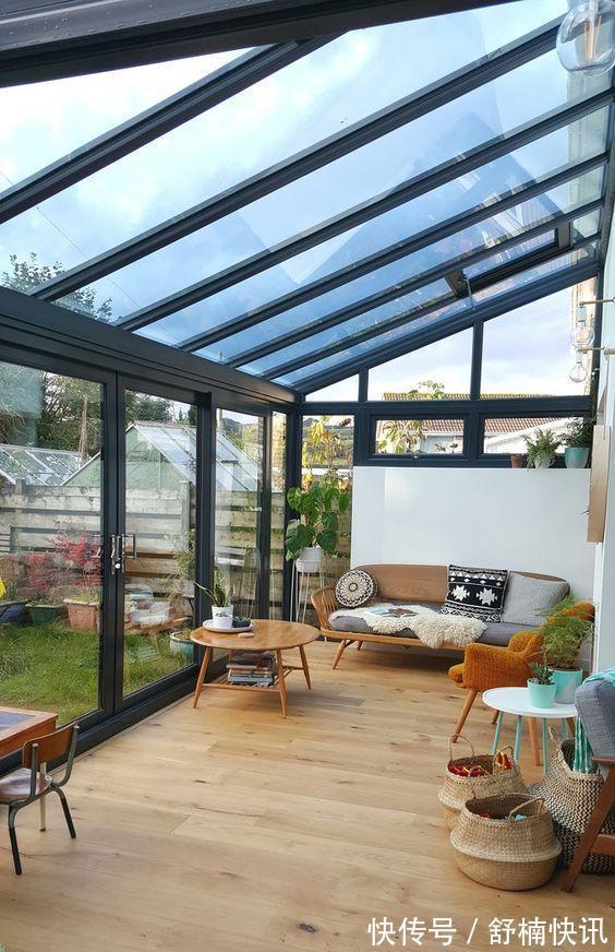 阳光房|我要是住顶楼有露台,才不会只种花,一半影院、泳池独享双份快乐