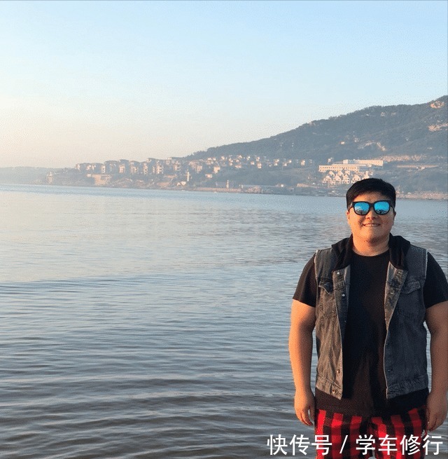 修饰|奥运冠军巩立姣撞脸暖羊羊,身材虽然“大码”,玩起叠穿却很时髦!