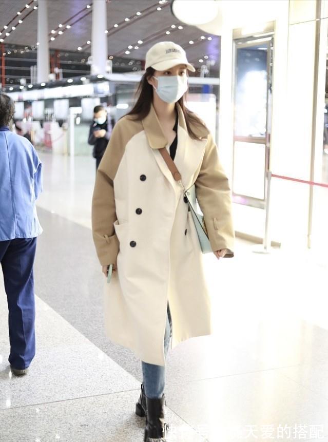 穿搭 秋天不错过这件单品!风衣演绎优雅复古风,穿起来太显气质