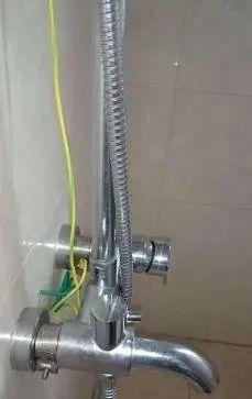 卫生间|卫生间花洒切记要装这个盒子,关键时刻能救你一命,太实用了