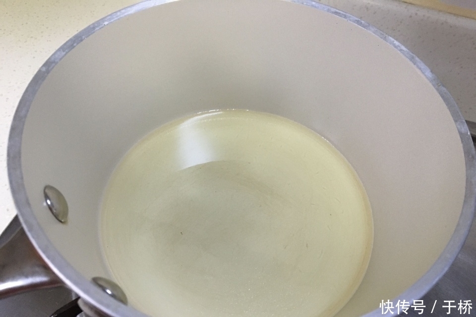 孩子|十月孩子迷上了这早餐,松软可口,入口即化,比包子油条还要香