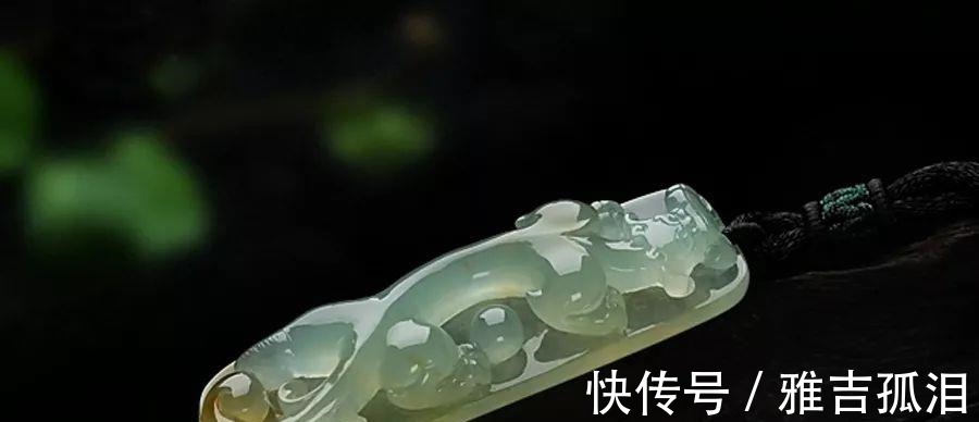 棉花糖|不知道选什么翡翠比较好，可以看看晴水翡翠，看到就会爱上