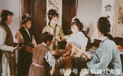 王夫人@史家为何一直把史湘云往荣国府撵?原来史湘云的母亲是贾母庶女