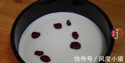 米饭饼|剩米饭别炒着吃了，教你一个新做法，香甜软糯，比蛋糕还好吃