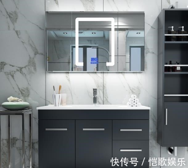 瓶瓶罐罐|去表姐家借住,一进卫生间就呆了,这样布置真高级,拍下来照着学