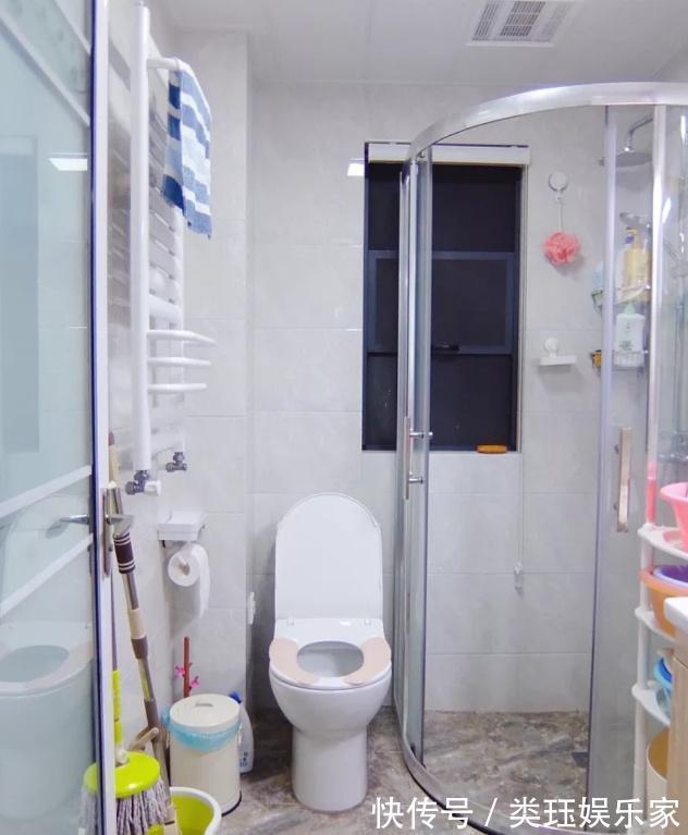 客餐厅|老婆坚持在沙发背后“打矮柜”，挤出小书房！聪明极了，晒晒全屋